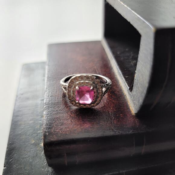 Glamorous Rhodium-Plated Size 9 Ring with Pink Gemstone and Pave Accents - Picture 3 of 16